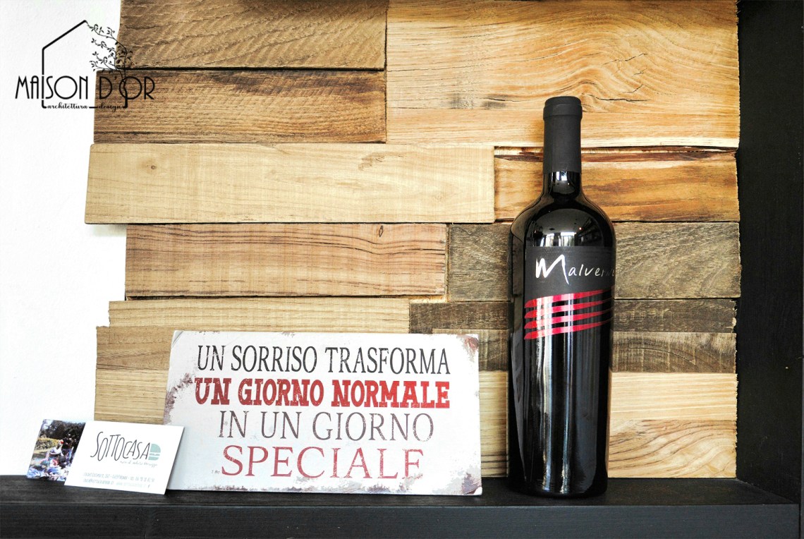 bottiglia su bacheca.jpg